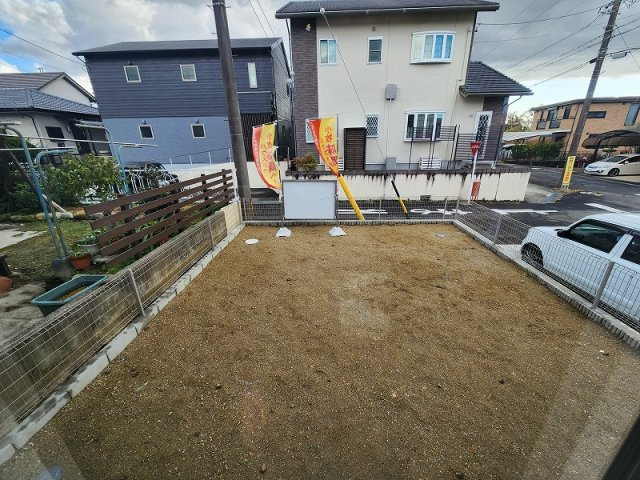 小牧市大字本庄字郷浦　新築戸建の庭|お庭の付いた物件です