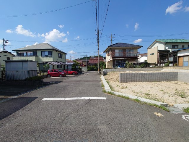小牧市大字本庄字郷浦　新築戸建の前面道路含む現地写真|前面道路含む現地写真です