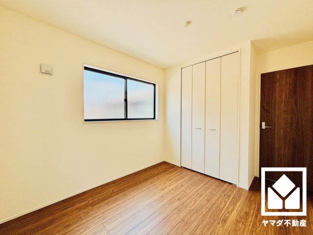 草津市草津町　2期　2号棟の子供部屋