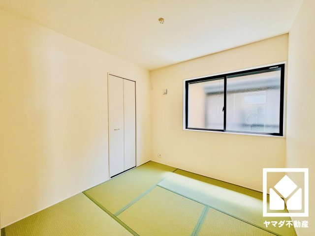 草津市草津町　2期　2号棟の和室
