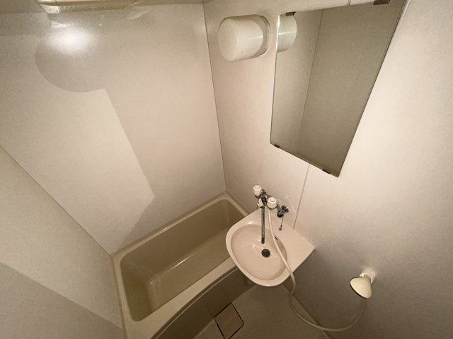 ウインズ魚住の浴室