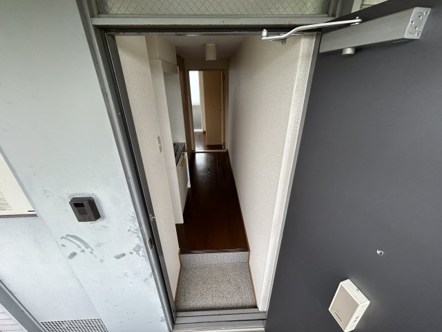 ウインズ魚住の玄関