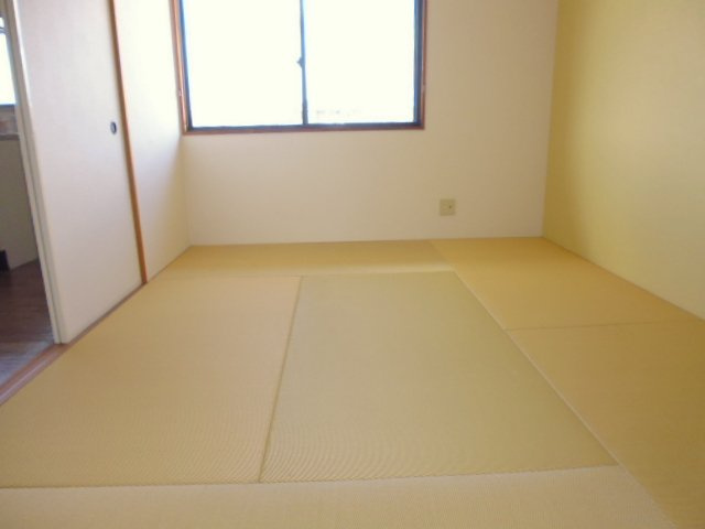 シャトルミヤケＢの寝室|和室