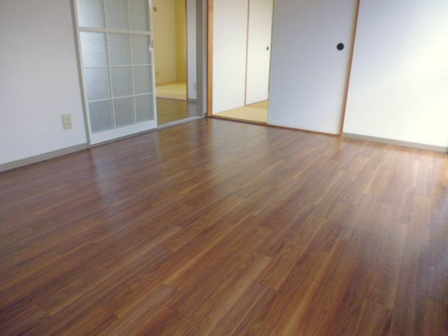 シャトルミヤケＢの内装