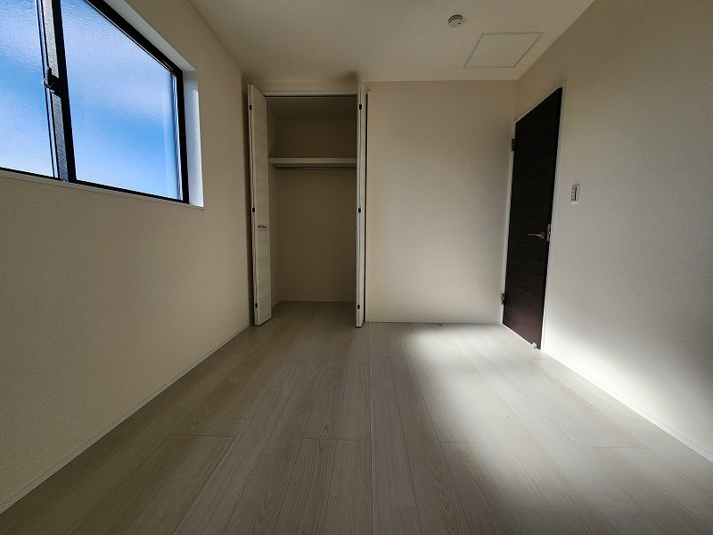 小牧市大字小牧原新田　新築戸建の洋室|洋室です