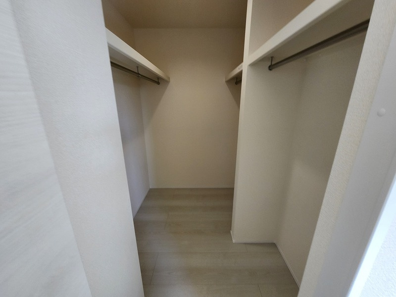 小牧市大字小牧原新田　新築戸建の収納