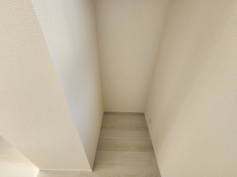 小牧市大字小牧原新田　新築戸建の収納