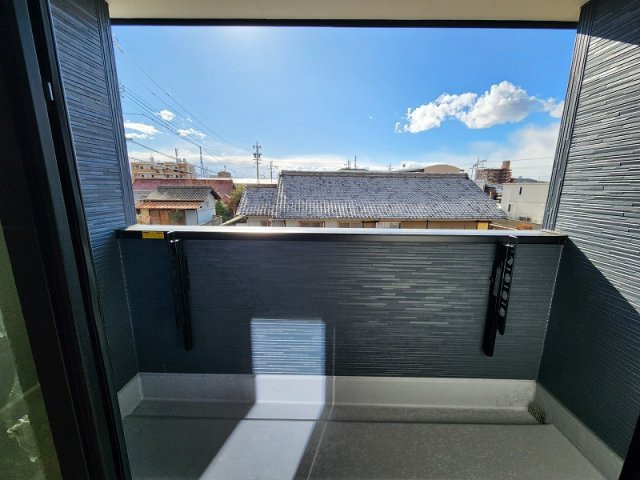 小牧市大字小牧原新田　新築戸建のバルコニー|雨でも安心インナーバルコニー