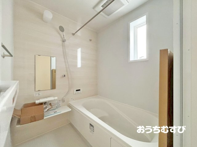 春日井市東野町西二丁目(全6棟)3号棟の浴室