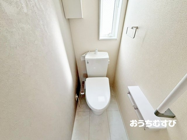 春日井市東野町西二丁目(全6棟)3号棟のトイレ