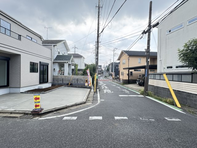 柏市南逆井６丁目新築戸建の前面道路含む現地写真|南西側前面道路・幅員約5.8ｍ