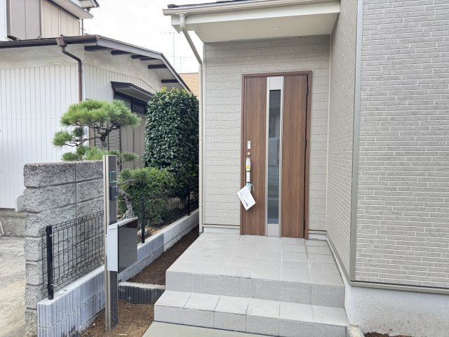 柏市南逆井６丁目新築戸建のエントランス|エントランス・玄関ポーチ
