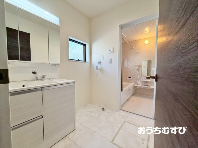 春日井市東野町西二丁目(全6棟)6号棟の独立洗面台