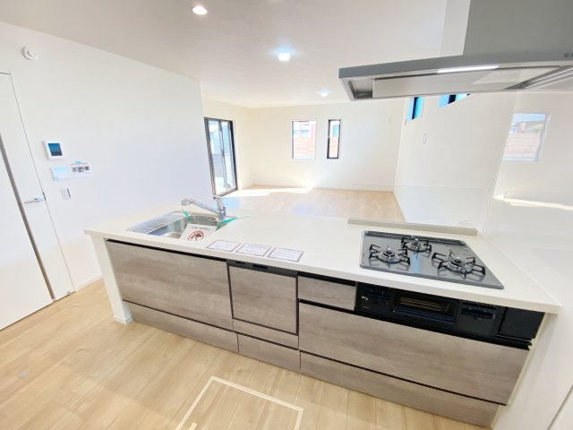 『八王子市新築戸建て』八王子市並木町21-8【仲介手数料無料】　１期のキッチン|～仲介手数料無料☆八王子ひなた不動産～　八王子市並木町　新築戸建て