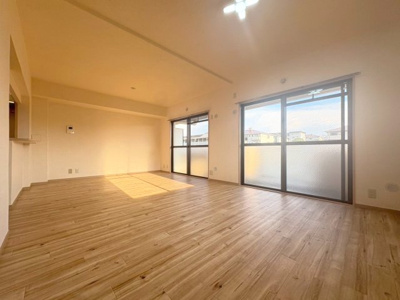 【居間・リビング】 | T・メゾンシャルマントⅡ