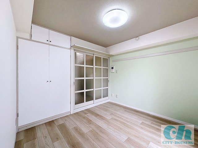 ハイタウン西蒲田 207号室の居間・リビング