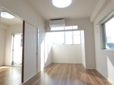 【居間・リビング】 | 清水ビル