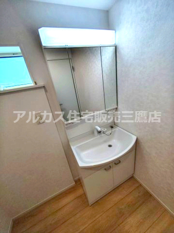 調布市深大寺東町１丁目 京王線 つつじヶ丘駅 新築戸建の独立洗面台