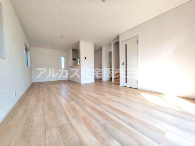 調布市深大寺東町１丁目 京王線 つつじヶ丘駅 新築戸建の居間・リビング