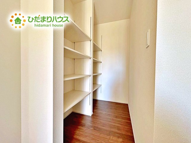 【収納】 | 水戸見川12期　新築戸建　5号棟 | キッチンパントリーにはお料理に必要な調味料や保存食品のストックなど、様々なものを収納いただけます！