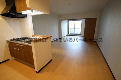 【居間・リビング】 | ラトナス | ゆったり過ごせるリビングです