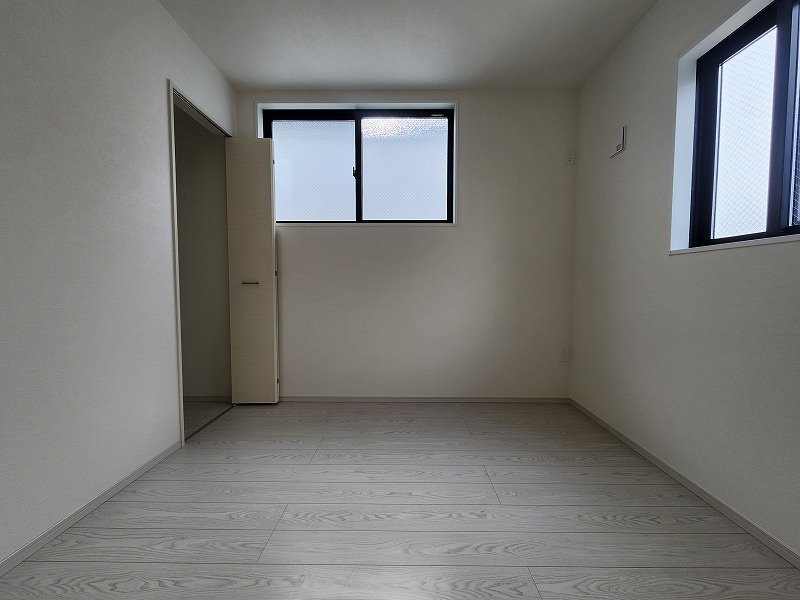 小牧市東１丁目　新築戸建　１号棟の洋室|個人の部屋や寝室として使える洋室です