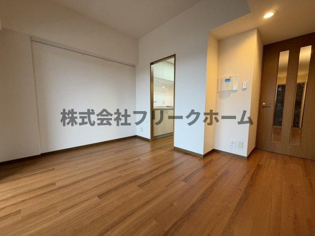 武蔵野市中町１丁目の賃貸マンションの居間・リビング