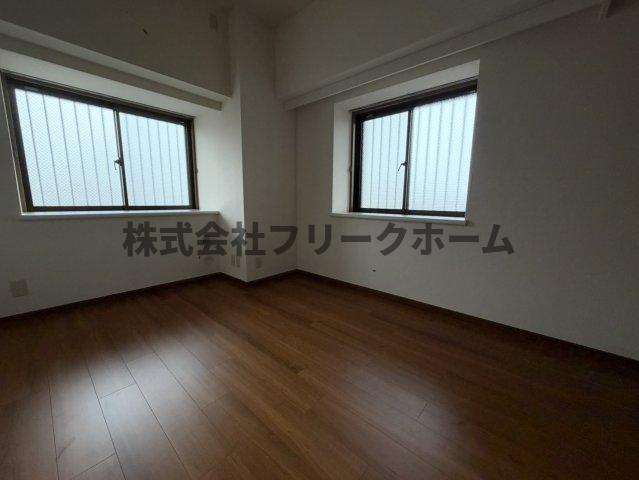 武蔵野市中町１丁目の賃貸マンションの居間・リビング