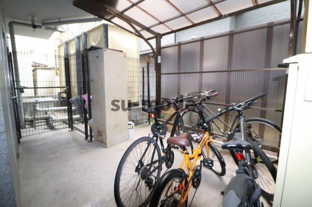 ピュアメゾンの駐車場