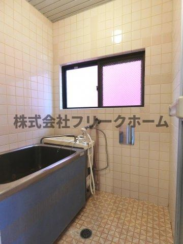 三鷹市下連雀３丁目の賃貸マンションの浴室