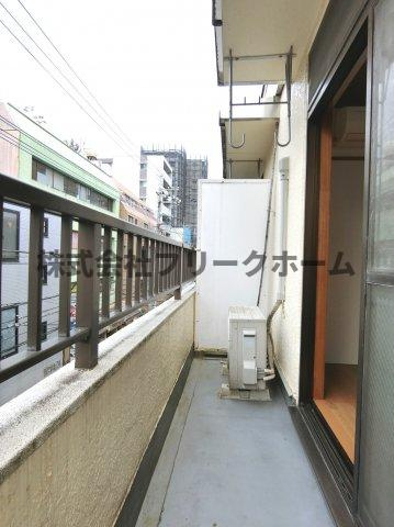 三鷹市下連雀３丁目の賃貸マンションのバルコニー