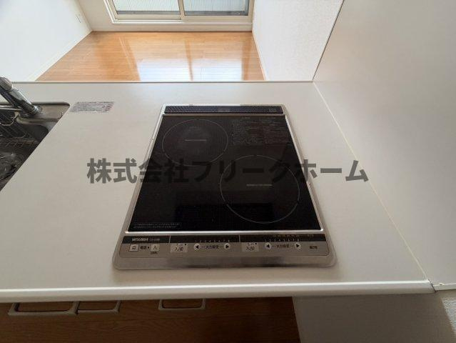 小金井市東町２丁目のアパートのキッチン