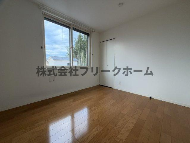 小金井市東町２丁目のアパートの寝室