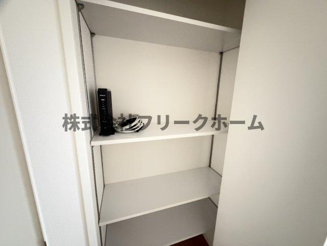 小金井市東町２丁目のアパートの収納