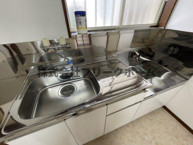 三鷹市上連雀８丁目のアパートのキッチン