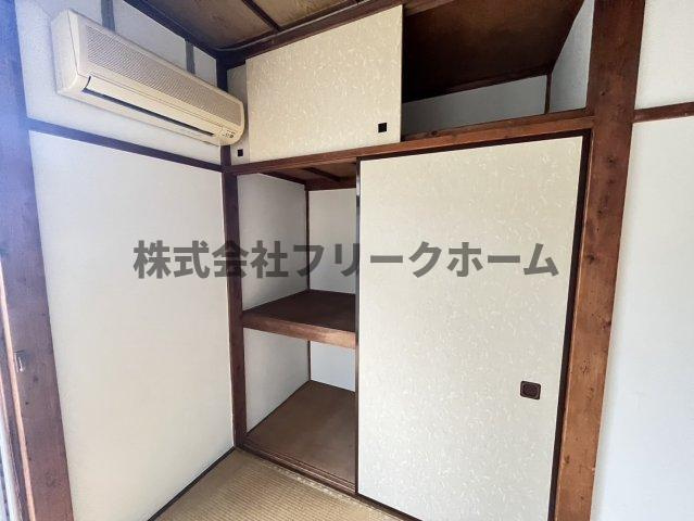 三鷹市上連雀３丁目のアパートの収納