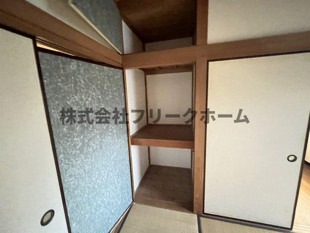 赤澤貸家の収納