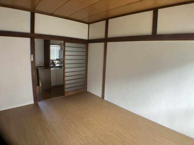 スカイコーポの洋室