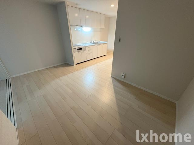 シェモア茨木市郡山二丁目の居間・リビング|ゆったりとした居間です