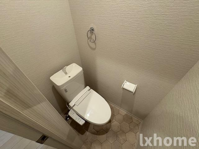 Chez・moi茨木市郡山のトイレ|落ち着いたトイレです