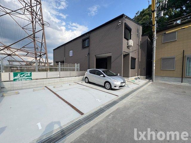 Chez・moi茨木市郡山の駐車場|駐車場に車を止められます