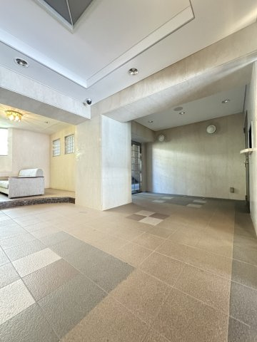 ライオンズマンション六甲のロビー