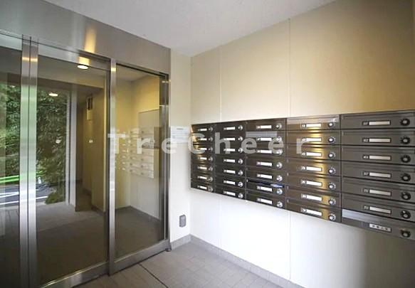 コートブリーズ根津のエントランス