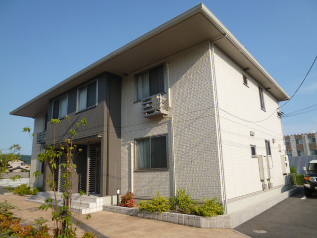 アドラブールCの外観