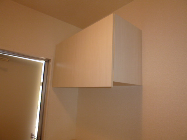 アドラブールCの玄関