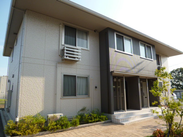 アドラブールCの外観