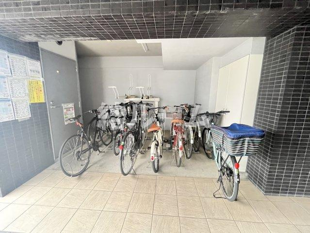 練馬区桜台２丁目の賃貸マンションの駐車場