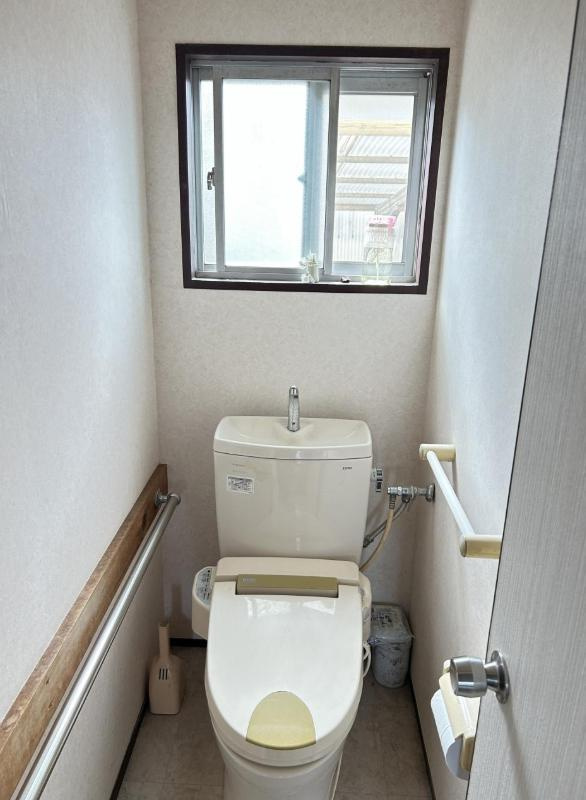 ひたちなか市大字高野　中古戸建のトイレ