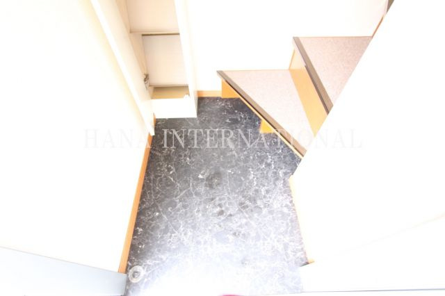 サンモールガーデンの玄関