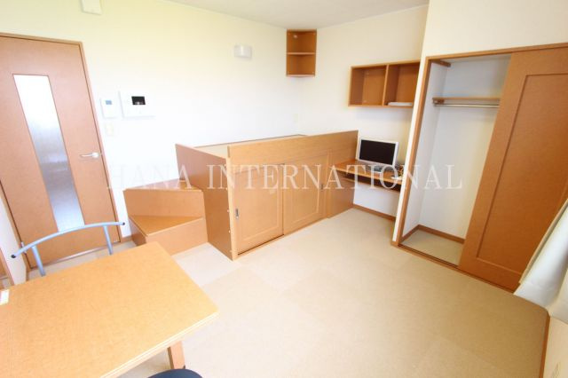 サンモールガーデンの居間・リビング